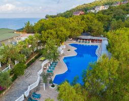 SENZA GARDEN HOLIDAY CLUB