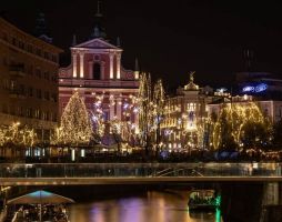 Настаняване в хотел 4*