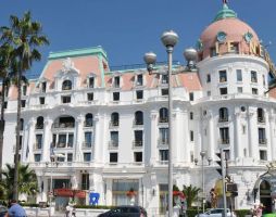 Настаняване в 2* или 3*