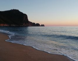 Почивка в Алания с чартърен полет от София