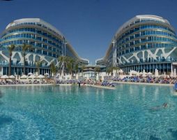 Vikingen Infinity Resort & Spa