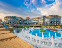 Arnor De Luxe Hotel & Spa