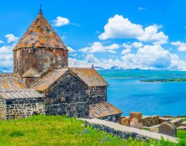 Екскурзия в АРМЕНИЯ - Ереван - природа, култура и древни традиции - със самолет, на български език!