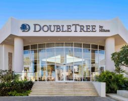 DOUBLETREE BY HILTON SHARKS BAY - BEACH SIDE/MOUNTAIN SIDE