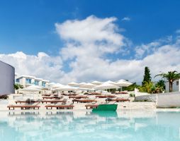 ALEXANDRA ELEGANCE ADULTS FRIENDLY