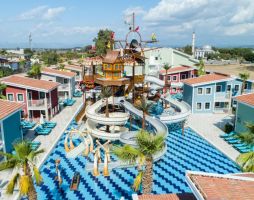 CRYSTAL CLUB WORLD OF COLOURS