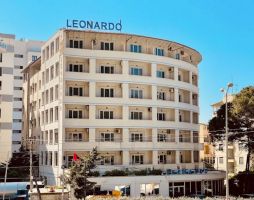 HOTEL LEONARDO