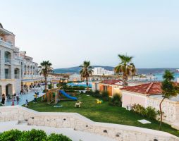 DOLCE HOTELS & RESORTS BY WYNDHAM