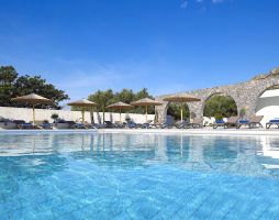 CORIVA BEACH HOTEL & BUNGALOWS