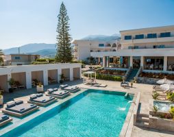 MATHEO VILLAS & SUITES