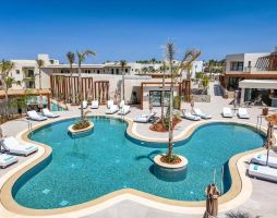 NOBLE HOTEL & SUITES-ADULTS ONLY