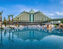 DELPHIN PALACE DELUXE