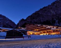 Hotel Principe Di Marmolada