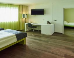 Roomz Vienna Superior или подобен