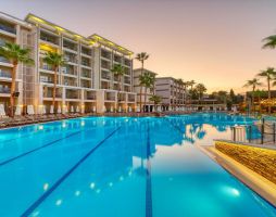 Seven Seas Palmeras Bay