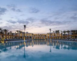 Serry Beach Resort Premium