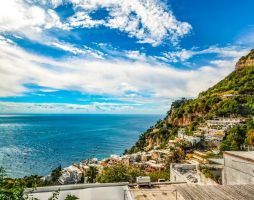 Настаняване по програмата