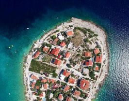 ХЪРВАТИЯ - Перлата на Адриатика и намигване към Босна и Херцеговина - полет от София