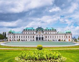 Lucky Vienna 4 stars