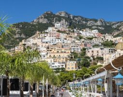 Настаняване по програмата