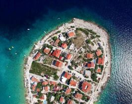 ХЪРВАТИЯ - Перлата на Адриатика и намигване към Босна и Херцеговина - полет от Варна