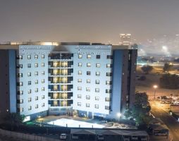 Arabian Park Dubai - an Edge by Rotana Hotel