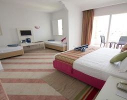 SIMBA CLUB - Golden Tulip Taj Sultan Premium