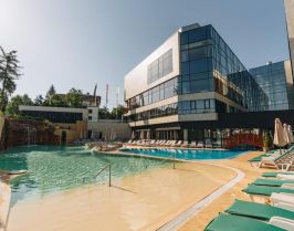 НОВА ГОДИНА 2026 ВЪВ ВЪРНЯЧКА БАНЯ - TONANTI HOTEL & SPA 4*+ / ПАКЕТ 3 НОЩУВКИ В ПЕРИОД: 30.12.2025 - 02.01.2026